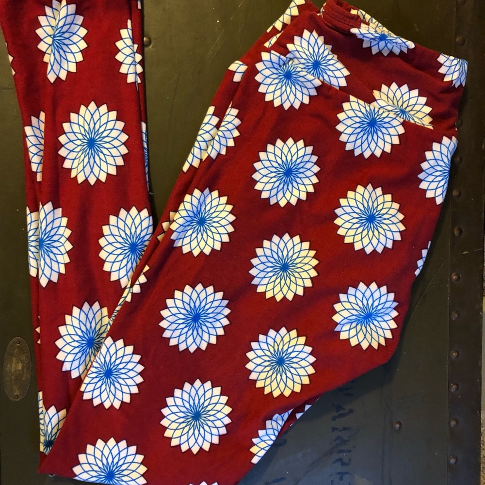 Lularoe one size leggings. Burgundy